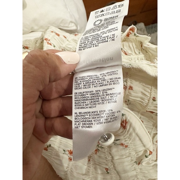 Reformation Adri Cream Floral Sleeveless Top Medium Smocked - Picture 7 of 9